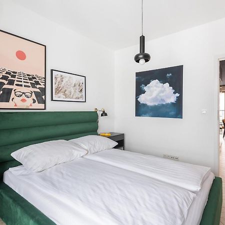 Yoursecondflat Grzybowska Warsawa Bagian luar foto